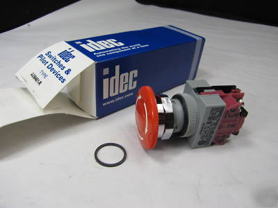 New idec AVW401-r red push lock switch 