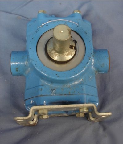 Hypro 5210C-f big twin piston pump 5206CF 10GPM @400PSI