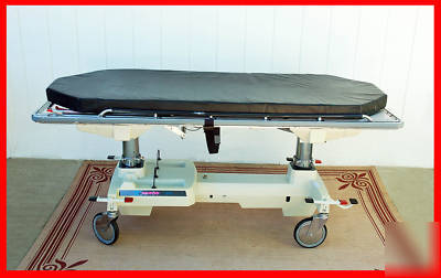 Stretcher / gurney hausted w /adj. head/ neck support 