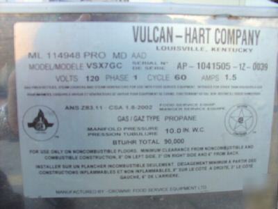 Vulcan steamer gas 2 compts on 24'' cabinet