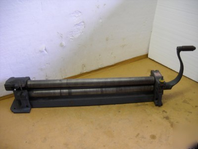 Berkroy r-60? hand crank pinch bender roll 24