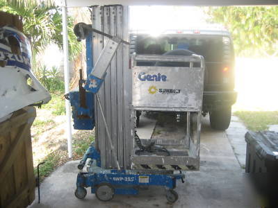 Genie AWPA25S 25 foot man lift battery/ charger