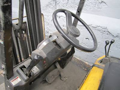 Yale shop warehouse forklift fork lift truck 4000 lb.