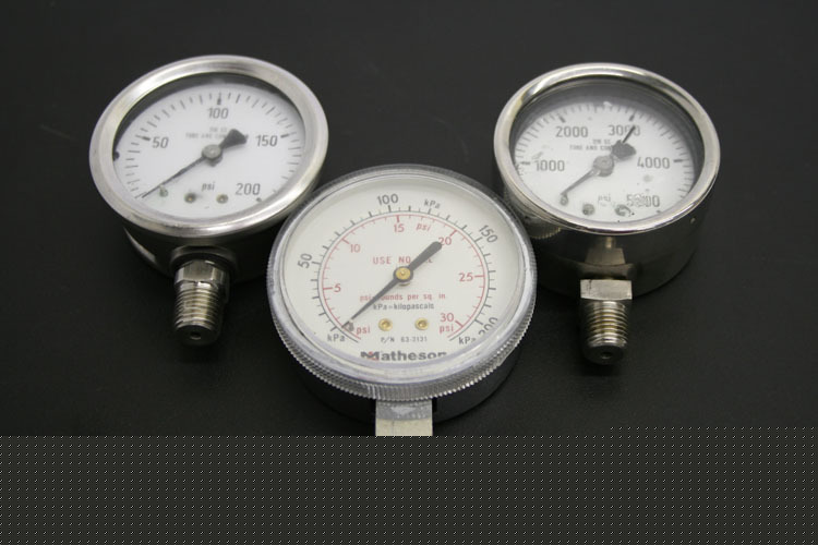 Lot of 3 matheson/wika 30/200/5000 psi pressure gauge