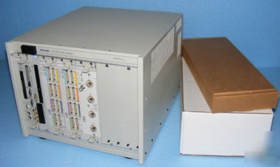 Tektronix TLA721 logic analyzer (2) TLA7P4 (1) TLA7E2