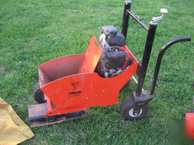 Tygar landscape concrete curbing equip, trailer ,misc 