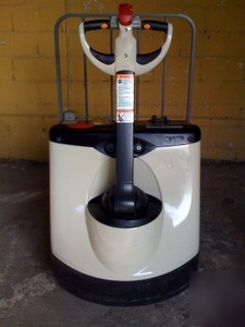 Electric pallet jack crown WP2335-45 - 110V internal ch
