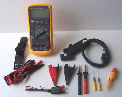 Fluke automotive multimeter model 88 + leads and clips