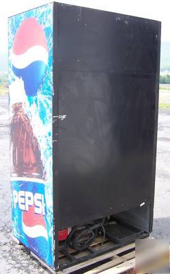 True gdm-37 sliding 2 door display cooler refrigerator