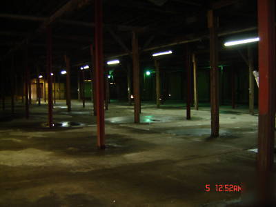 200,000 ft.warehouse building quebec canada 20 min.n.y