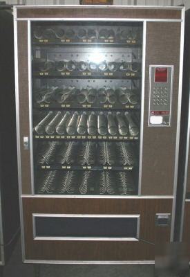 4 pop machines, 8 snack machines, 1 cigarette machine