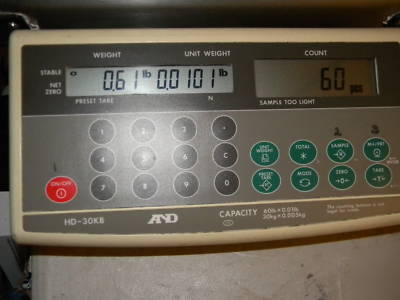 And hd-30KB counting scale 60 lb capacity x 0.01 lb ex.