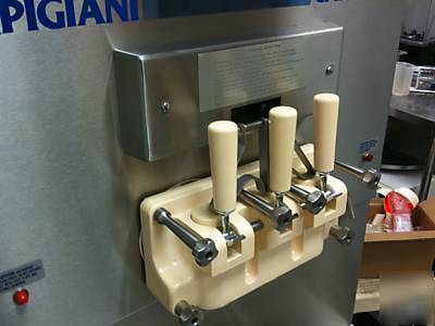 Carpigiani coldelite soft serve ice cream yogurt gelato