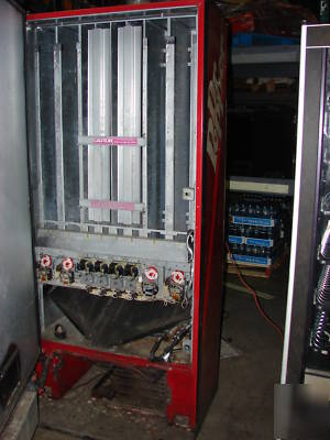 Dixie 440C 8 select can drink soda vending machine