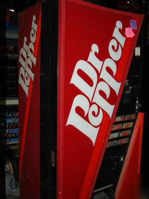 Dixie 440C 8 select can drink soda vending machine