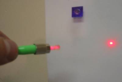 Miniature focusable optical fiber collimator