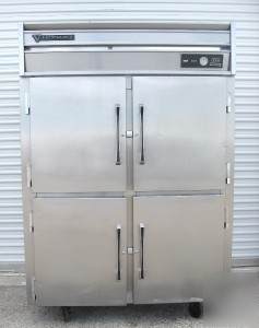 Reach-in refrigerator 4 section half door racks shelves