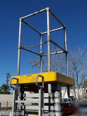 Upright airlift 30FTX250 lbs pneumatic manlift scaffold