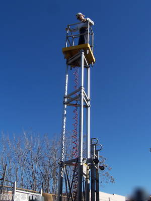 Upright airlift 30FTX250 lbs pneumatic manlift scaffold
