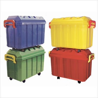 4 pack of 18 gallon stor-n-roll trunks with casters