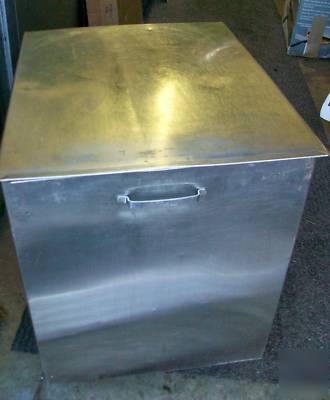 Stainless bin dry ingredient storage casters slide lid