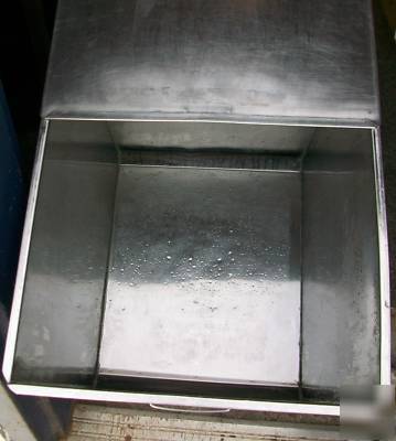 Stainless bin dry ingredient storage casters slide lid