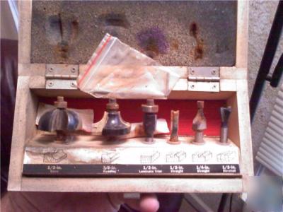 Craftsman router set in box