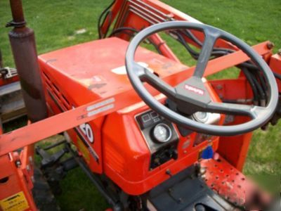 Kubota B20 tractor loader backhoe hydro diesel 4X4 tlb