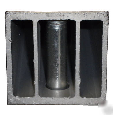 Self adjusting roller carriage drill stand 
