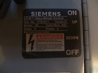 Siemens i-t-e panelboard switch, 30-30A, V7B3211, 