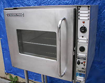 Bakers pride convection oven 1/2 size 5 racks