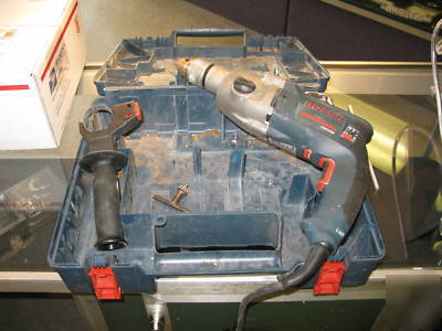 Bosch hammerdrill 1199VSR w/hard case 