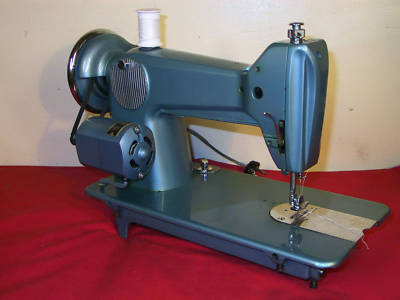 Toyota heavy duty industrial strength sewing machine