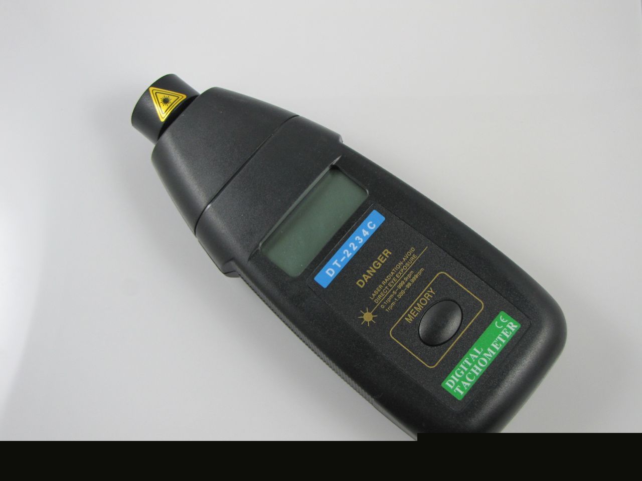 Digital laser photo non-contact tachometer for motor