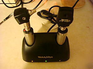 New welch allyn 71140 universal desk charger complete 