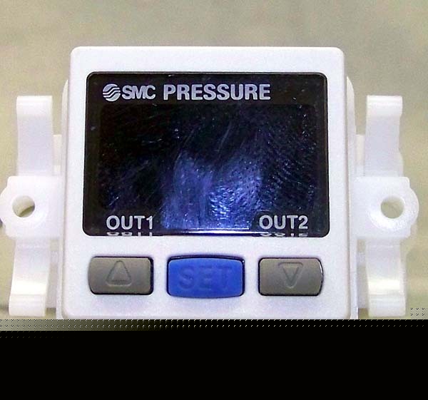 Smc PSE303 pressure sensor controller + bracket cable