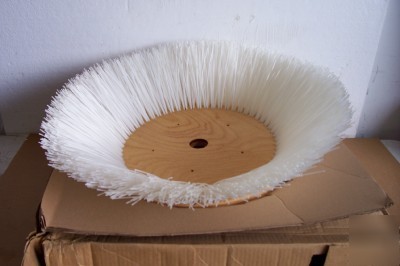 Tennant 51021N scrubber nylon side brush 26-inch o.d.