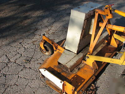 Woods finish mower cub lo boy 154 RM59LBD il 