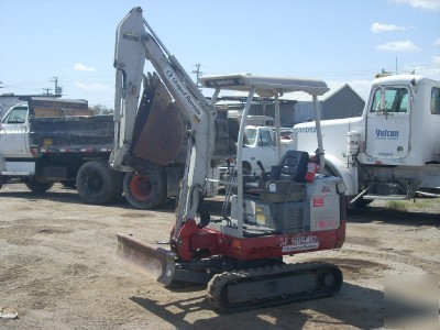 Takeuchi TB016 mini excavator 3500LBS 12