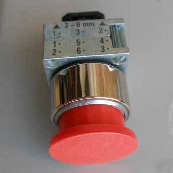 2 pc siemens 3SB3500-1DB61 mushroom pushbutton 30MM red