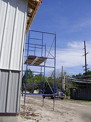 4/ 5 x 6'4' frames, 4/ 7' braces, 2/hook plank 4/screws