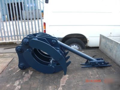 Grapple to suit SK80 (any 7-9 ton) excavator 4/3 tine