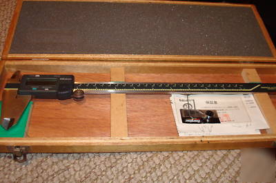 Mitutoyo digital caliper model 500-193