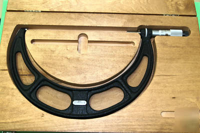 Starrett 200-225 mm micrometer in original wood case