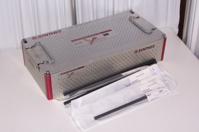 Synthes large external fixator set carbon fiber rods