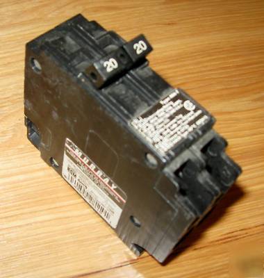 Murray mp 20A 20 amp twin tandem breaker MPT2020