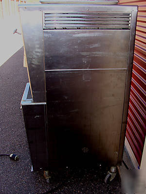 Taylor 452-33 soft serve machine 4 syrup flavors