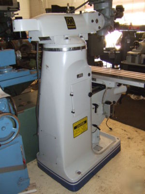 New bridgeport variable speed j-head on meehanite base