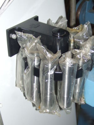 New bridgeport variable speed j-head on meehanite base