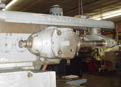 Van norman horizontal vertical universal mill #24MA